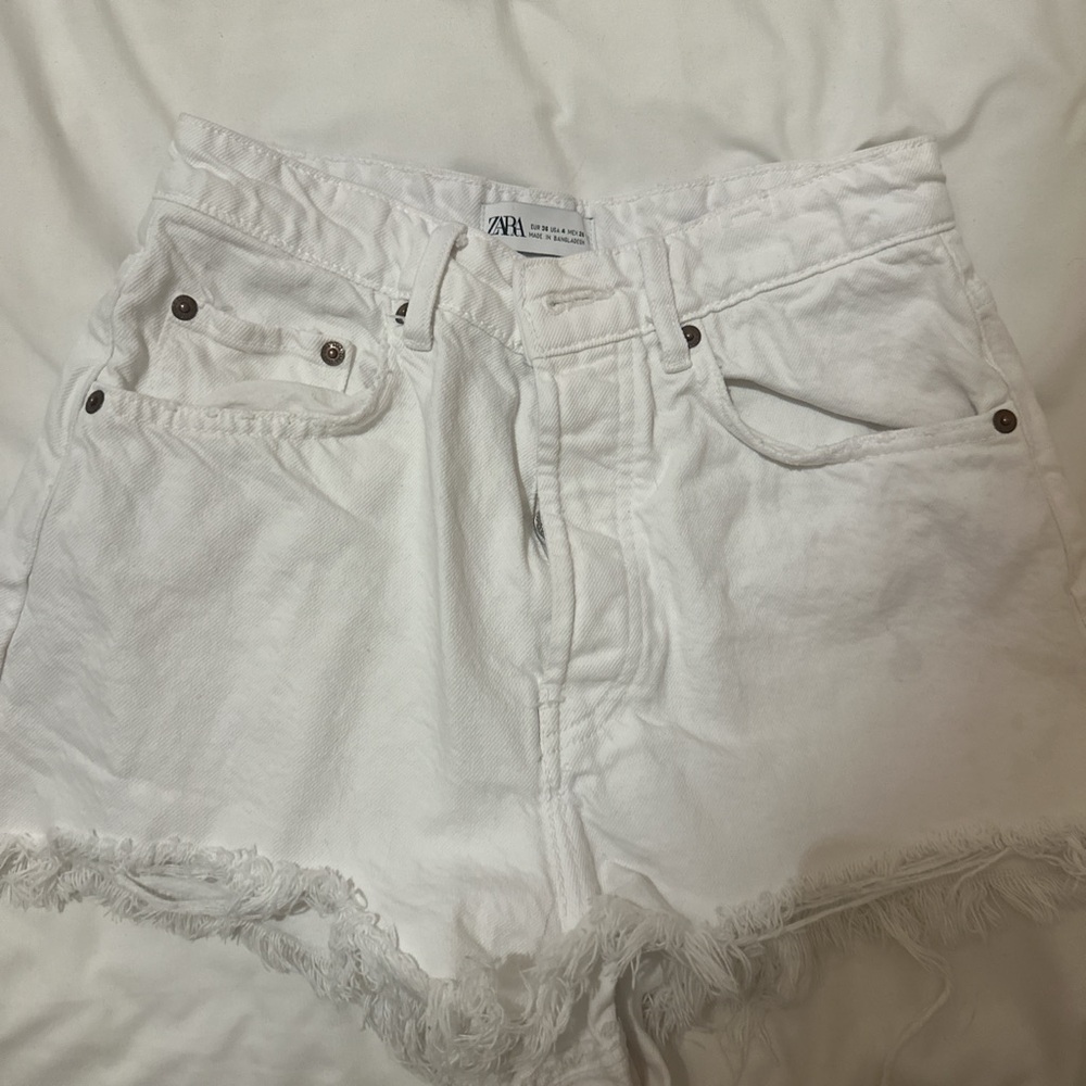 Zara Women's Frayed Hem White Jean Shorts